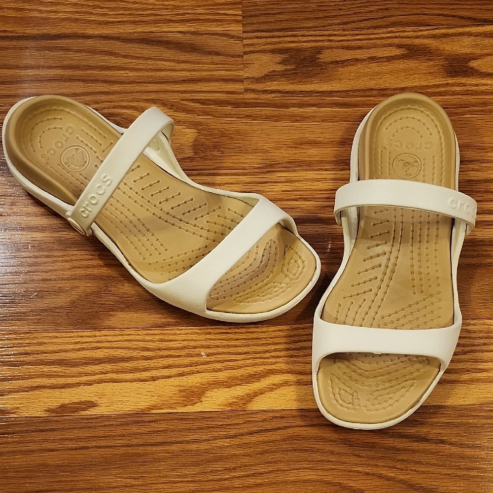 Size 8 CROCS Cleo Two Strap Women's Cream/Tan Sandals